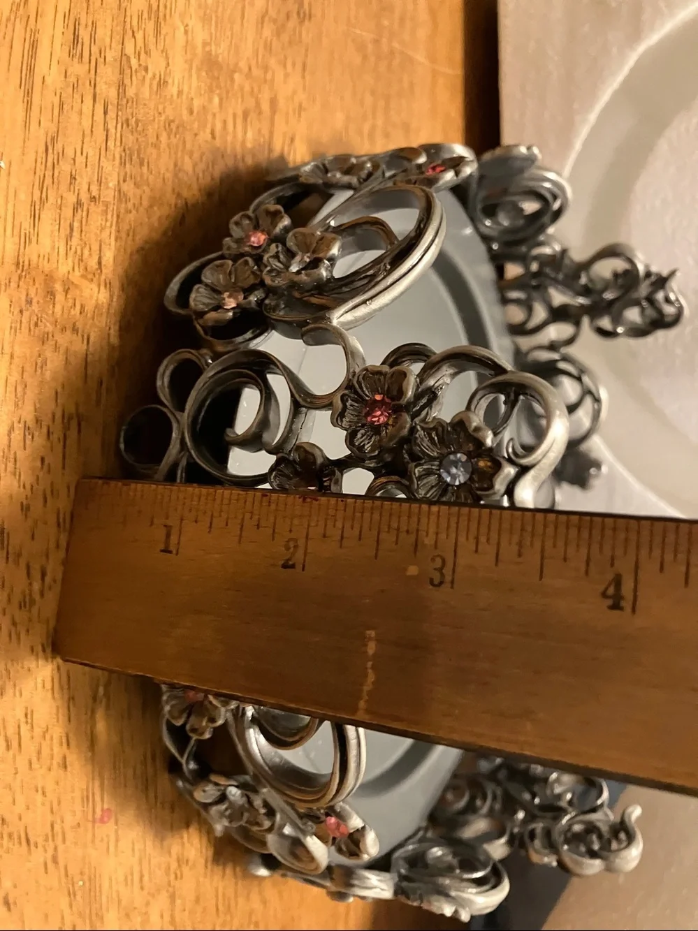 New in box Partylites metal n crystals 8” circle.  3 candle holder